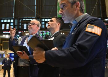 2025 stock market predictions from the big banks