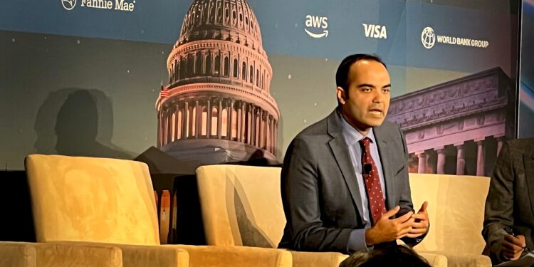 Biden’s Consumer Watchdog Pushes for Last-Minute Stablecoin Rule