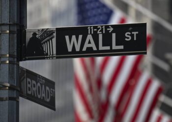 The stock market’s previous breakneck pace is slowing down. Here’s what investors can expect next.