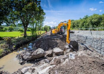 Pre-tax loss spirals at troubled Welsh contractor