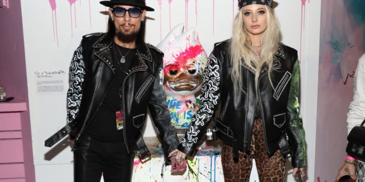 Dave Navarro & Vanessa DuBasso Marry in Gothic-Inspired Wedding at Scottish Castle