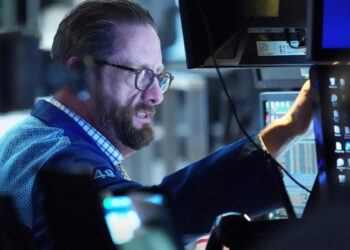 Stock Market Today: Stocks tumble as tariffs trigger recession risks