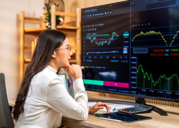 Think before bailing out of the stock market, experts say