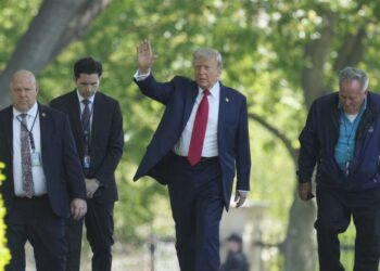 Live updates: Trump calls for ‘fair’ China deal; Vance warns US could ‘walk away’ from Ukraine talks