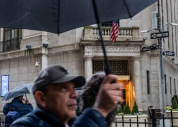 This strategist warned of a selloff in December. He’s watching these two signals to confirm if stocks have bottomed.