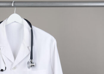 Is Now a Bad Time for Doctors to Retire?