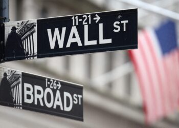 US Stock Market Live: Dow futures fall 250 points; 10-year yield now at 4.54%