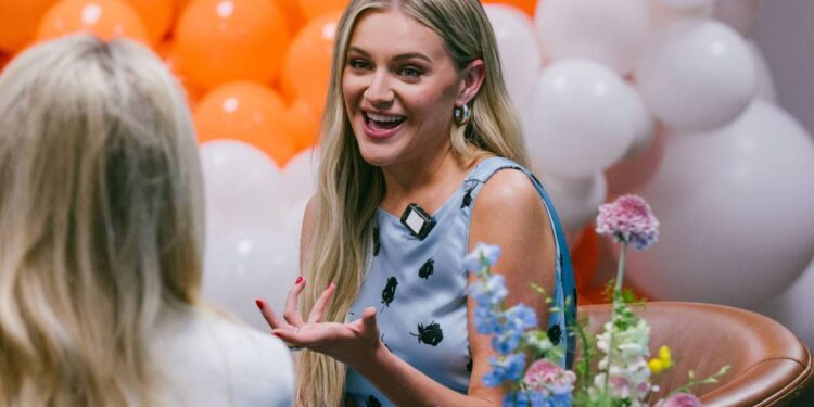 Why Kelsea Ballerini Is Pressing Pause to ‘Sit in the Moment’