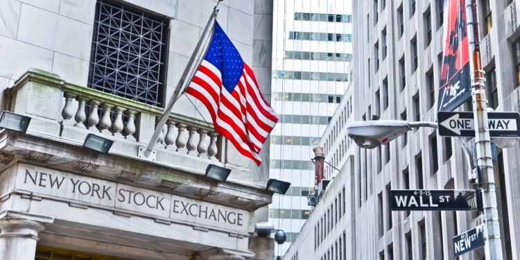 US Stock Market LIVE Updates: S&P 500 rises slightly as Dow Jones slips 60 points