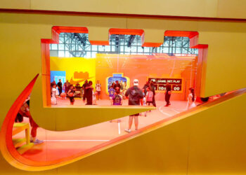 Nike’s outlook wakes up its stock. But execs still see a long road to full recovery.