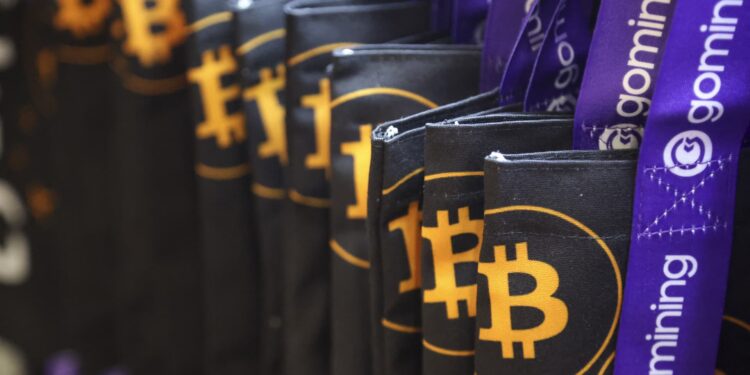 Bigger bitcoin HODL: Time for 10% to 40% of portfolio in crypto, says financial advisor Ric Edelman