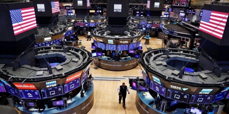 US Stock Market Highlights: S&P 500 posts slim gain Monday as traders hope for lower tariffs before August 1 deadline