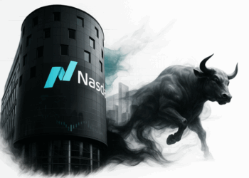 Nasdaq 100: Palantir Soars Pre-Market on Blowout Earnings, Igniting Bullish Stock Market Outlook