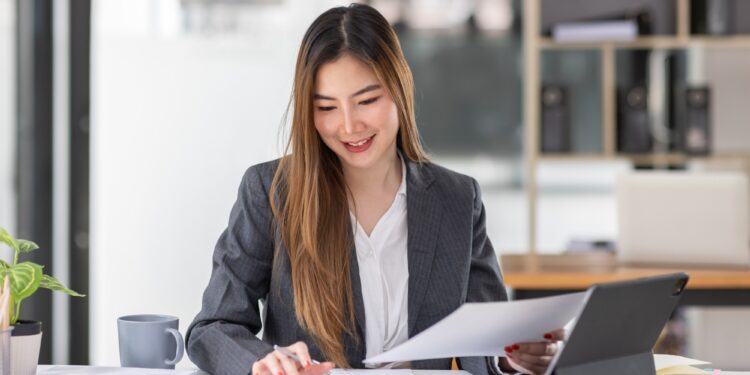 How to Create a Financial Plan for Your Small Business With an Example Guide