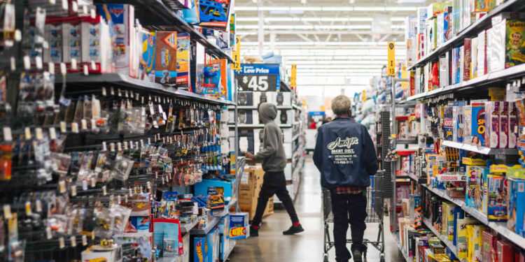 Stock market’s consumer sectors are ‘unfavorable’ after lagging S&P 500 earnings growth