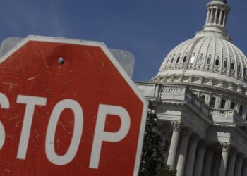 Stock market reacts to government shutdown and delayed new jobs report