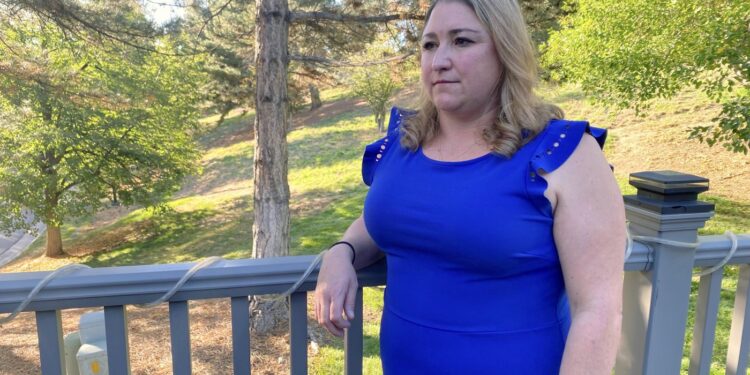 “It feels terrible.” Federal worker’s family tightens their belts as shutdown drags on