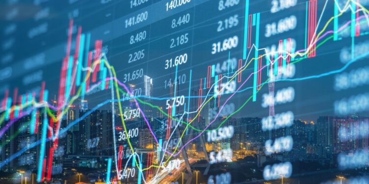 Stock Market News: S&P 500 gains, Apple lays off and Crypto miners lead