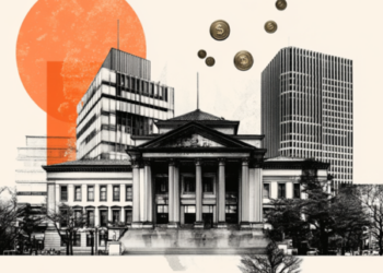 USD/JPY sticks to intraday negative bias; BoJ rate hike bets could limit further losses