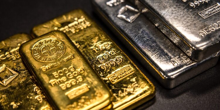 Citi turns cautious on gold for 2026 but sees more upside for silver