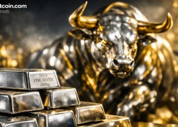 Analyst Calls Silver Generational Bottom, Sees Long-Term Bull Market Ahead