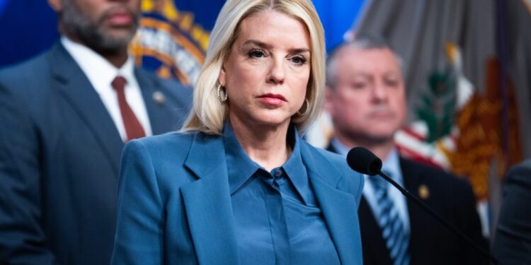 Minnesota SoS Rejects Bondi’s ‘Ransom’ Request for Voter Data In Exchange For End to ‘Chaos’