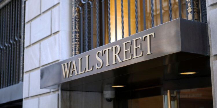 Dow Jones Today | US Stock Market LIVE Updates: Hassett lowers payroll growth forecast ahead of jobs report