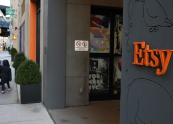 Etsy stock pops on Depop deal despite disappointing revenue, merchandise sales