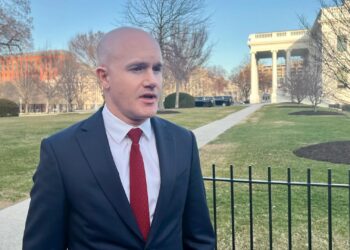 Market structure bill compromise draws wide-ranging reaction from fractured crypto crowd