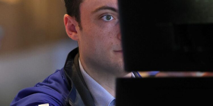 Stock market today: Dow, S&P 500, Nasdaq futures fall entering shortened week featuring jobs data, war uncertainty