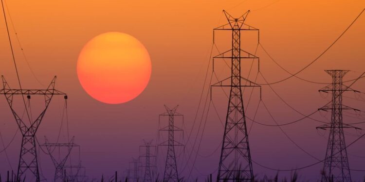 Britain Urges G7 to Accelerate Clean Energy Push Amid Global Turmoil