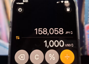 Your iPhone Calculator Has A Travel Hack You Might Not Be Using
