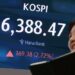 KOSPI sets record peak amid hopes of peace talks, tech rally