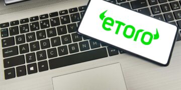 eToro (ETOR) Stock Declines 4% Despite Strong Q1 Performance and Strategic Expansion