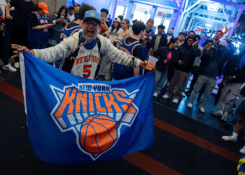 New York Knicks Fans Are Literally Crying Over NBA Finals Merchandise