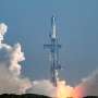 Before SpaceX goes public, a scramble to get on bandwagon