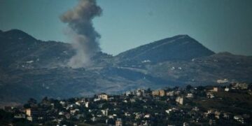 Iran keeps Strait of Hormuz closed until Lebanon ceasefire, oil waivers
