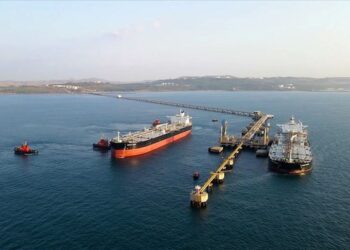 Hormuz Crisis Sparks a Middle East Pipeline Boom