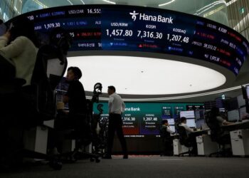 South Korea to closely watch risks around stock market volatility