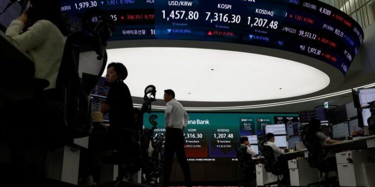 South Korea to closely watch risks around stock market volatility