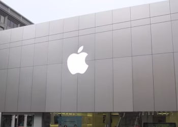 Apple starts testing China’s state-backed memory chips, and Washington is watching