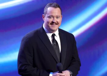 Shane Gillis Breaks Guinness World Record for Most Tickets Sold for a Solo Comedy Show (EXCLUSIVE)