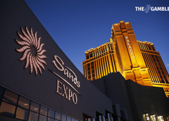 Las Vegas Sands reports lower Q2 profit